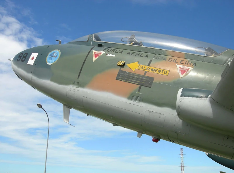 Aermacchi MB-326