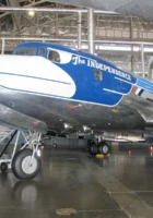 道格拉斯VC-118独立