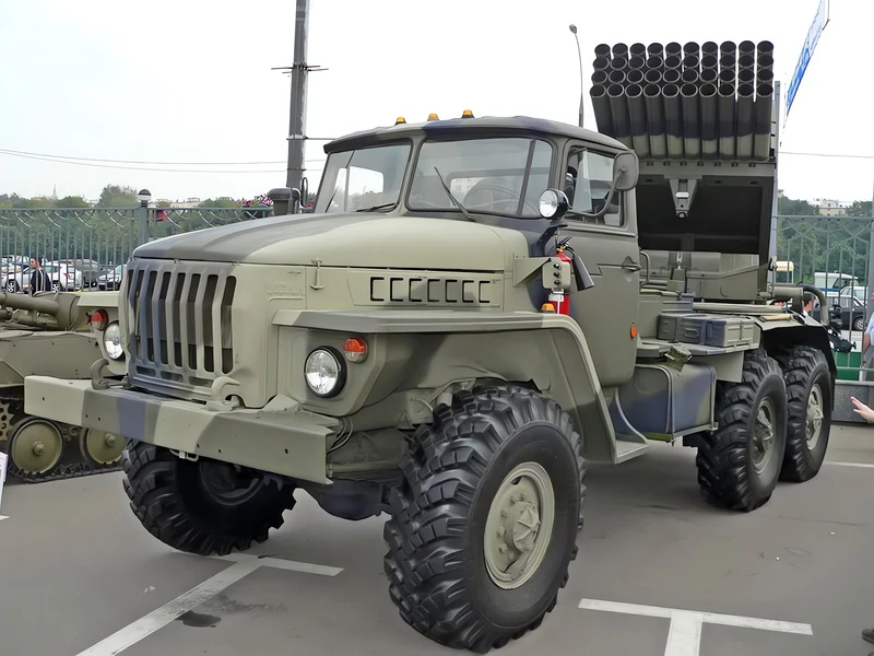BM-21 Grad sur URAL 4320
