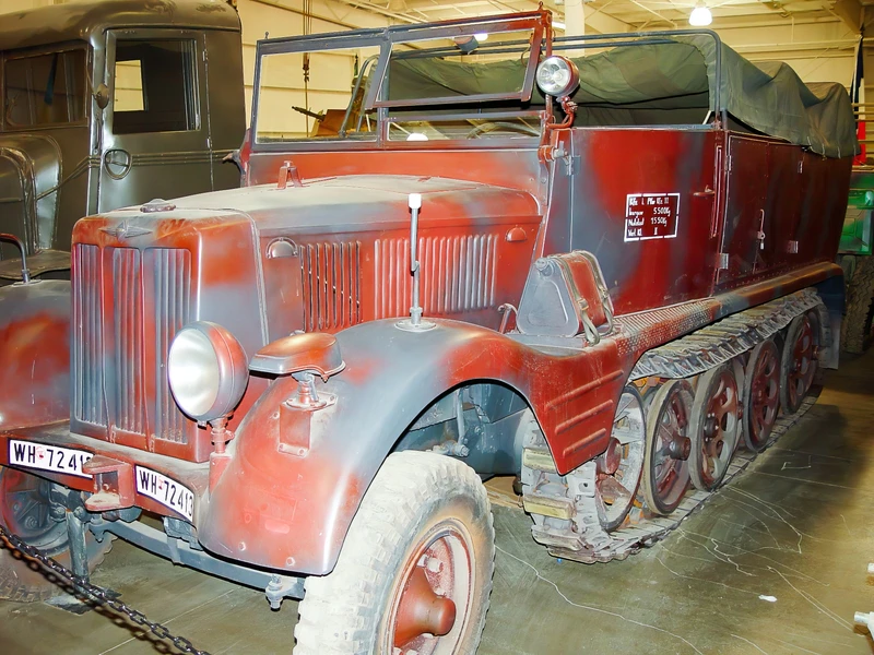 Sd.Kfz.11 3-Ton Half-Track