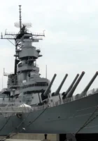 威斯康星州 BB-64 号